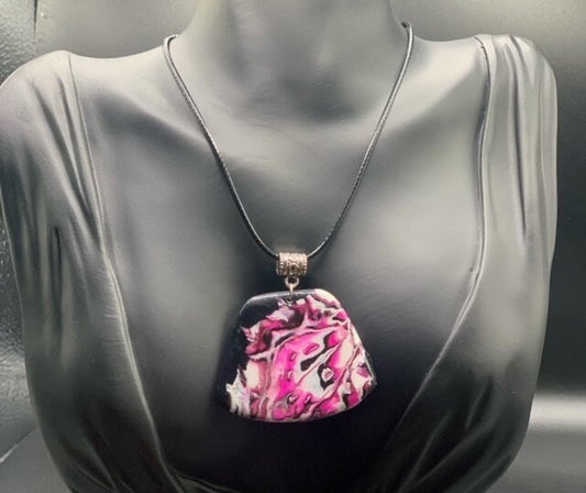 Fuchsia Pendant with Necklace